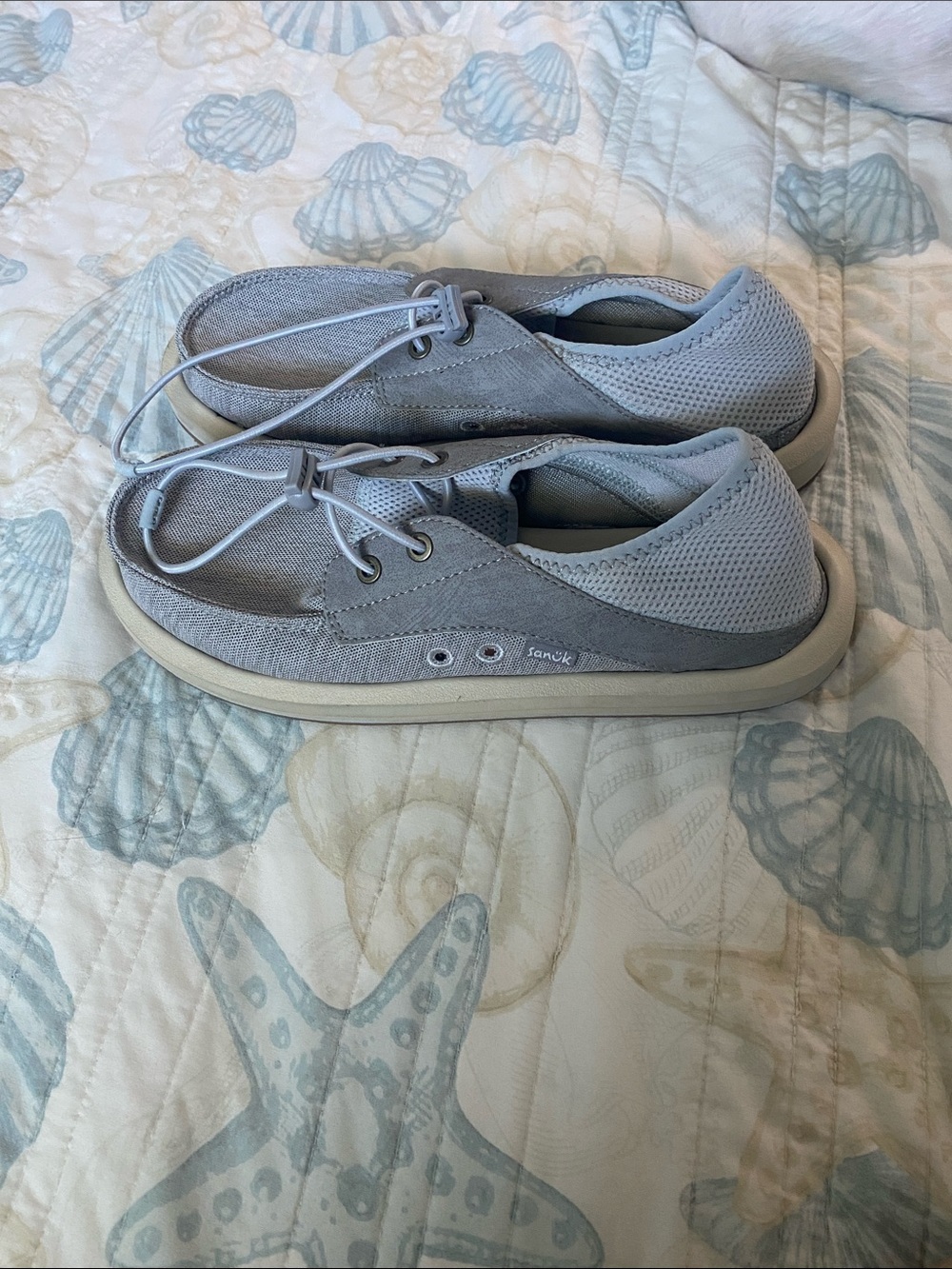 Sanuk Kids Light Gray Slip-On Sneakers